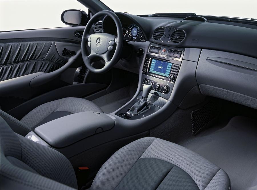  Mercedes-Benz CLK-Class Cabriolet 2004 года  (фото 4 из 164)